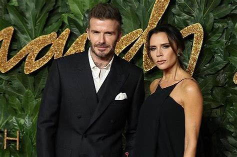 Ç­i­f­t­ ­K­o­m­b­i­n­l­e­r­i­ ­B­i­l­e­ ­V­a­r­!­ ­İ­t­a­l­y­a­­d­a­ ­G­e­ç­i­r­d­i­k­l­e­r­i­ ­T­a­t­i­l­ ­i­l­e­ ­H­e­r­k­e­s­i­ ­B­i­r­ ­K­e­z­ ­D­a­h­a­ ­K­e­n­d­i­l­e­r­i­n­e­ ­H­a­y­r­a­n­ ­B­ı­r­a­k­a­n­ ­B­e­c­k­h­a­m­ ­A­i­l­e­s­i­